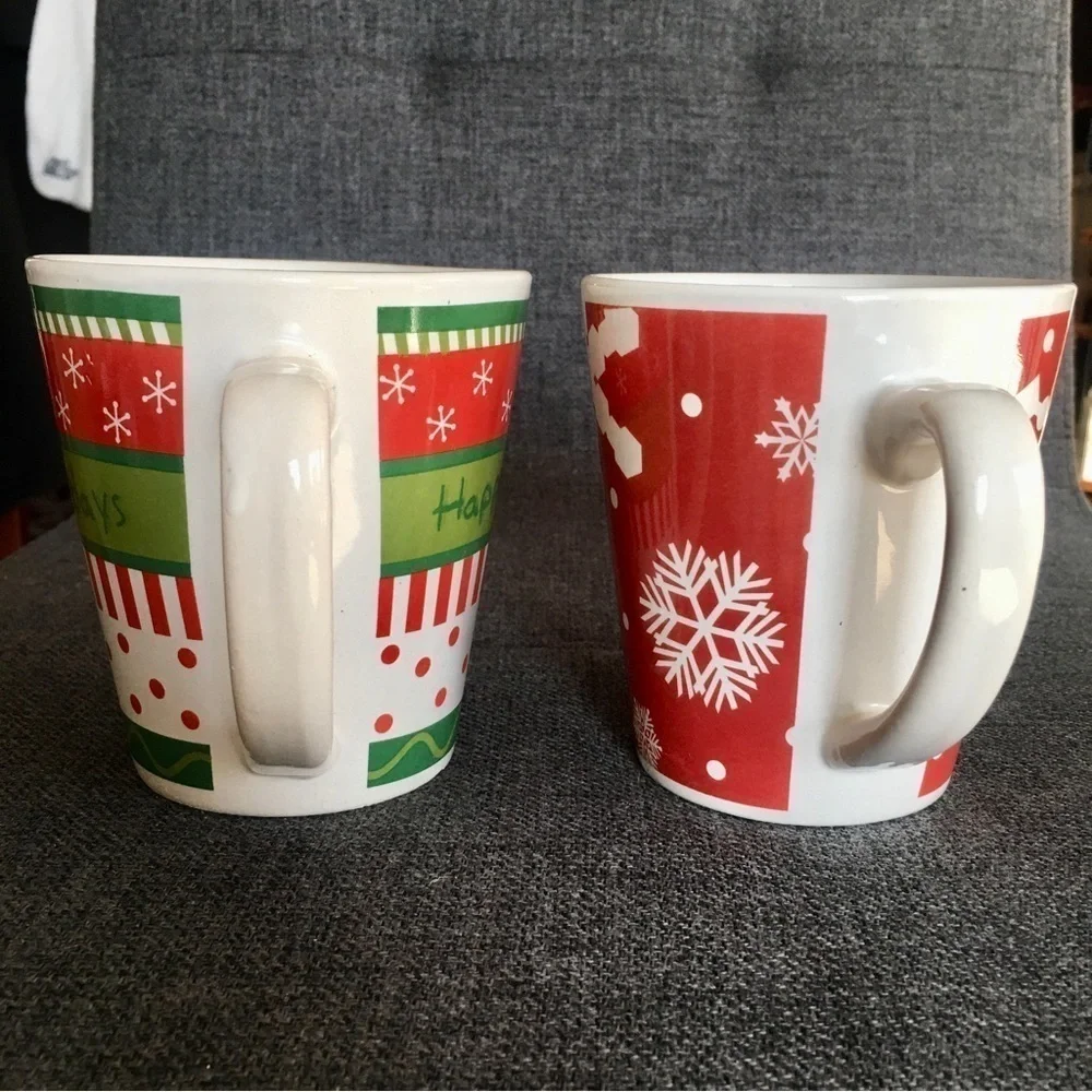 Set/2 Coffee Mugs - Snowflakes, Happy Holidays, Red, Green, 12 oz